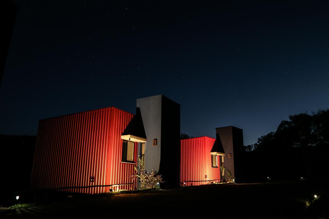 Latitude Lodge Cunha Buitenkant foto
